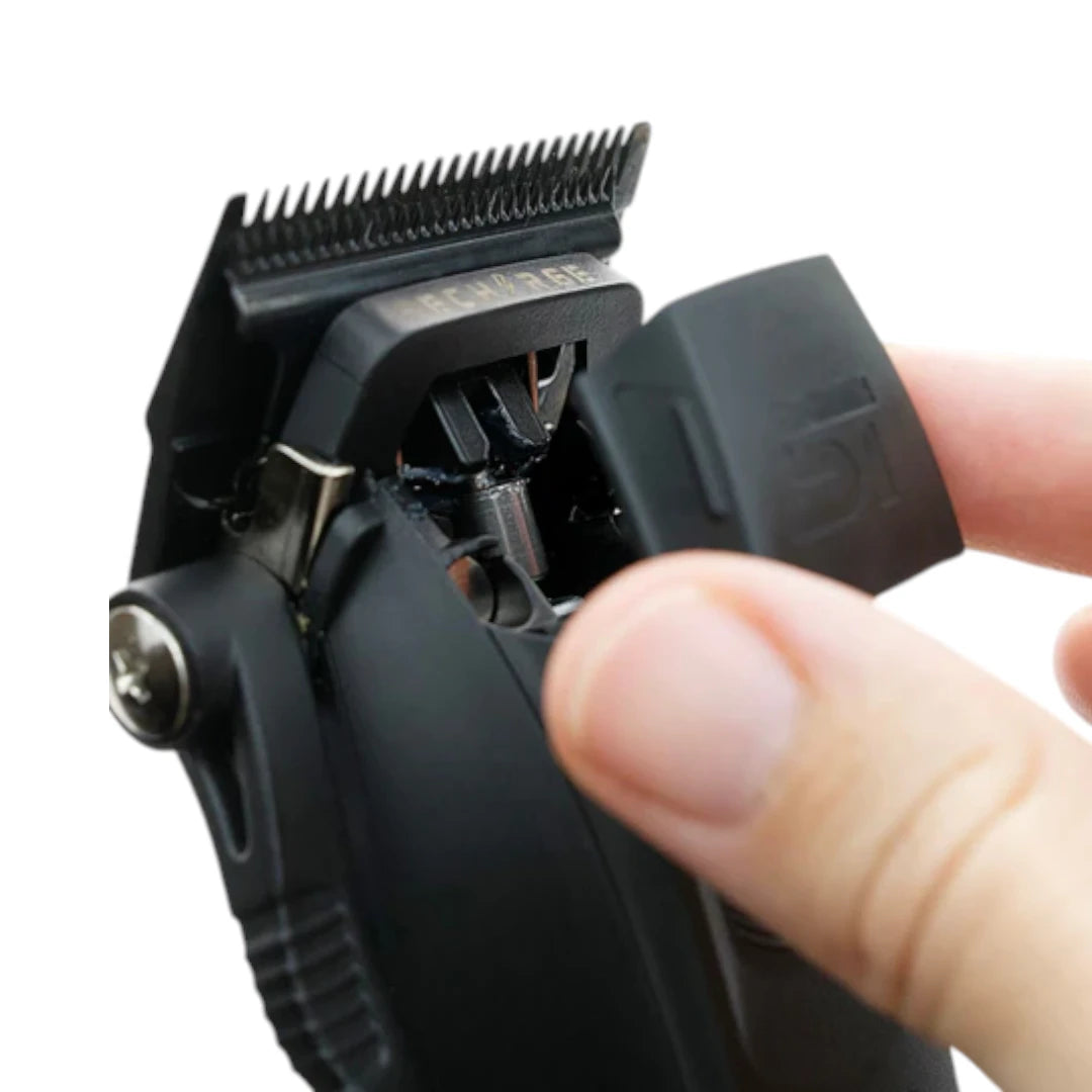 Clipper Supreme Trimmer Recharge Black